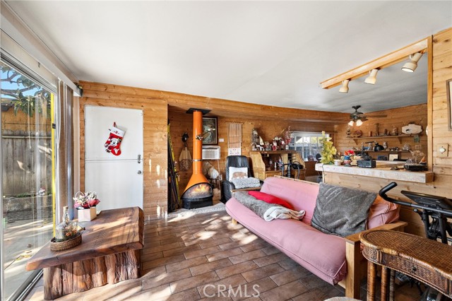 Detail Gallery Image 12 of 48 For 268 & 270 Walnut St, Costa Mesa,  CA 92627 - 3 Beds | 2/1 Baths