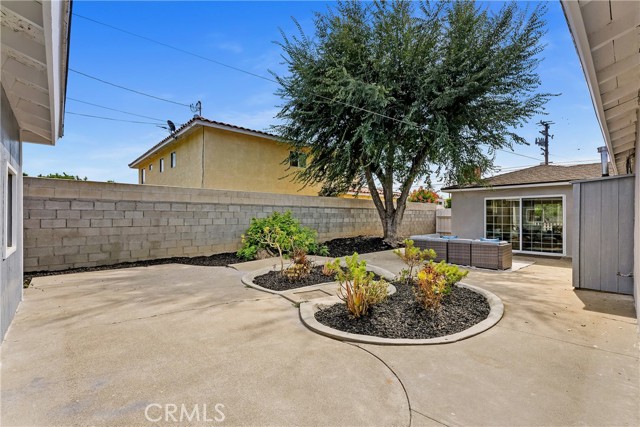 Detail Gallery Image 35 of 49 For 980 19th Street, Costa Mesa,  CA 92627 - 3 Beds | 2 Baths