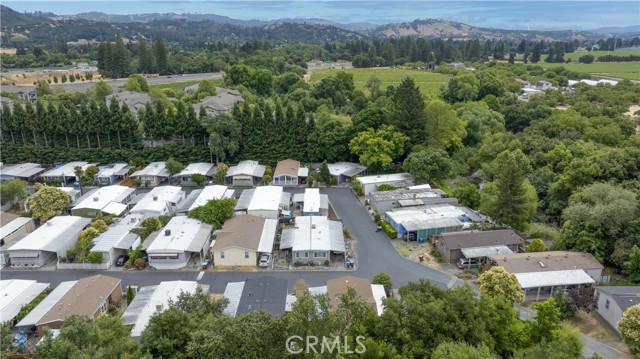 5250 Whispering Creek Drive, Santa Rosa CA: https://media.crmls.org/medias/d3ec1076-1b56-4b42-9db3-4e0d219d91d6.jpg