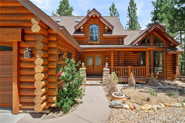 Detail Gallery Image 3 of 57 For 1947 Shady, Big Bear City,  CA 92314 - 5 Beds | 3/1 Baths