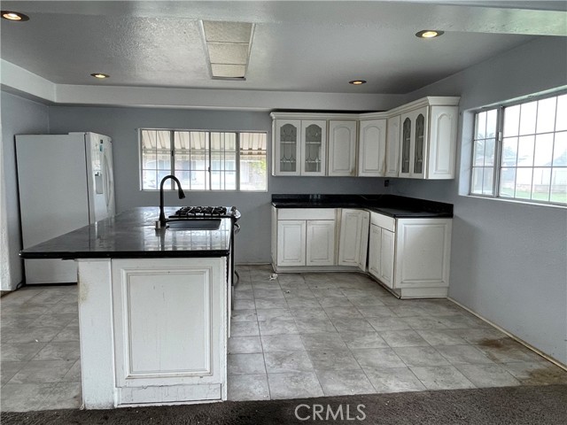 Detail Gallery Image 6 of 9 For 11052 Faye Ave, Garden Grove,  CA 92840 - 3 Beds | 2 Baths