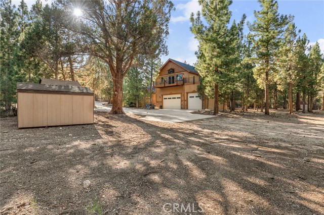 1540 Alderwood Court, Big Bear City CA: https://media.crmls.org/medias/d3f02415-e8dd-4cba-b39f-88c99251dfab.jpg