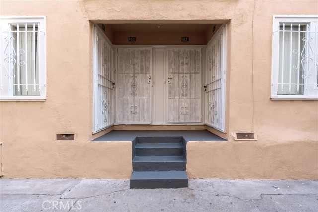 Detail Gallery Image 7 of 8 For 960 S Kingsley, Los Angeles,  CA 90006 - – Beds | – Baths