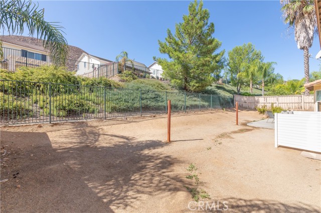 Detail Gallery Image 24 of 32 For 31927 Manzanita Ln, Lake Elsinore,  CA 92532 - 6 Beds | 3 Baths