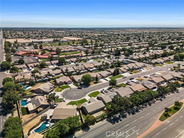 12200 Verdelho Avenue, Bakersfield CA: https://media.crmls.org/medias/d3f18001-bfbb-49df-8713-c1a9a76e75bd.jpg