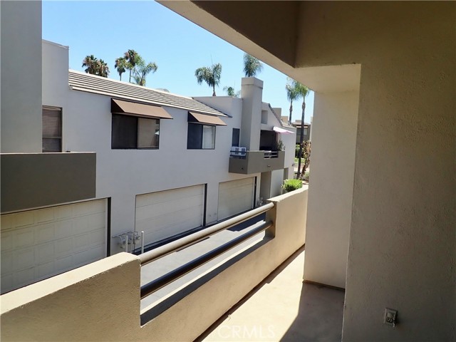 4275 Las Virgenes Road, Calabasas CA: https://media.crmls.org/medias/d3f1c8a0-6fb8-48fd-8a90-a87b39a8d731.jpg