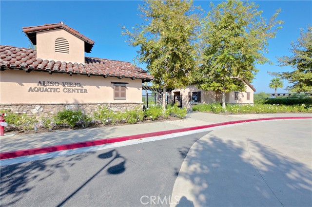 17 Nopalitos Way, Aliso Viejo CA: https://media.crmls.org/medias/d3f27ea2-1b45-4128-992a-57e58dc6af40.jpg