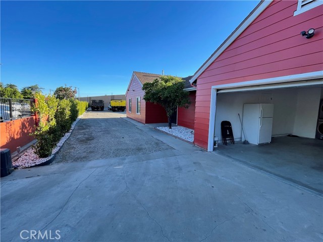 Detail Gallery Image 16 of 34 For 8855 Oneida Ave, Sun Valley,  CA 91352 - 3 Beds | 2 Baths