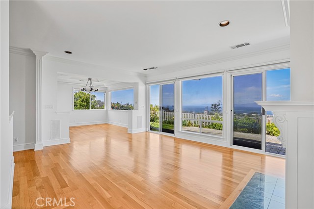 Detail Gallery Image 17 of 20 For 117 Paseo De Granada, Redondo Beach,  CA 90277 - 4 Beds | 3 Baths