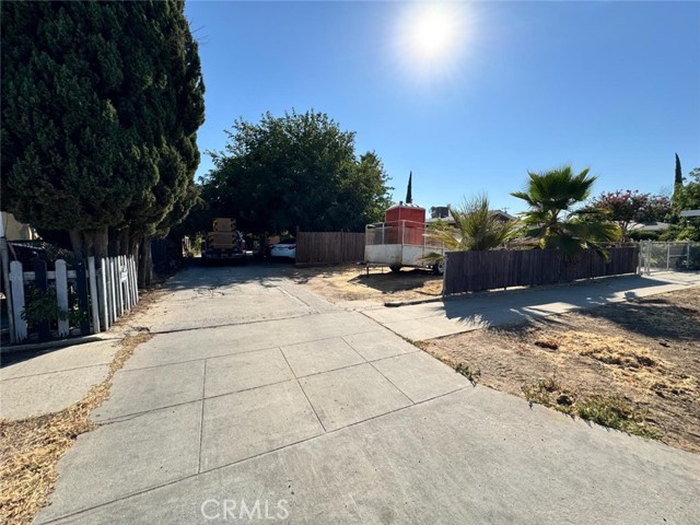 Detail Gallery Image 1 of 1 For 912 S B St, Madera,  CA 93638 - 1 Beds | 1 Baths
