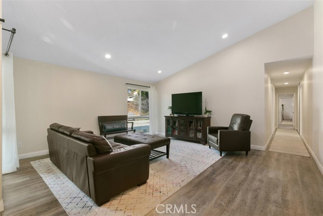 802 Camino Real, Redondo Beach, California 90277, 3 Bedrooms Bedrooms, ,2 BathroomsBathrooms,Residential,Sold,Camino Real,OC22093224