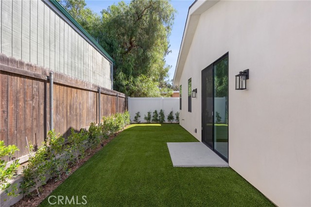 Detail Gallery Image 15 of 15 For 21826 Cohasset, Canoga Park,  CA 91303 - 2 Beds | 2 Baths