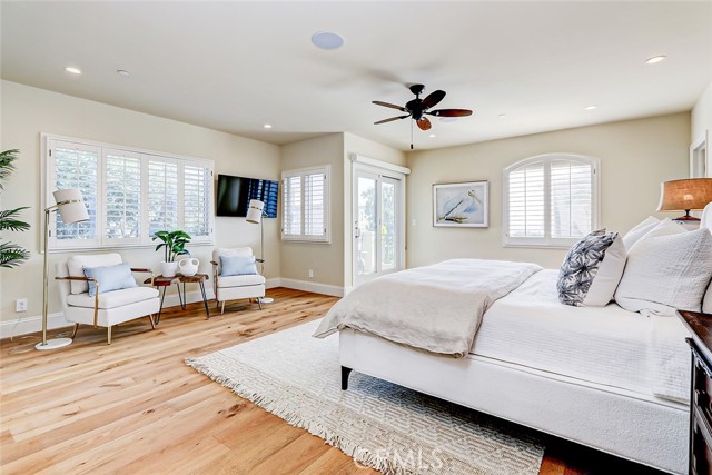 Detail Gallery Image 28 of 53 For 303 7th St a,  Manhattan Beach,  CA 90266 - 3 Beds | 3/1 Baths