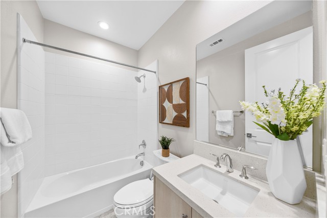 281 Burwood, Lake Forest CA: https://media.crmls.org/medias/d3f4a466-3fed-4e5d-9ec5-63959d3942c0.jpg
