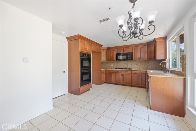 Image 20 of 71 For 1646 Mobeck Street