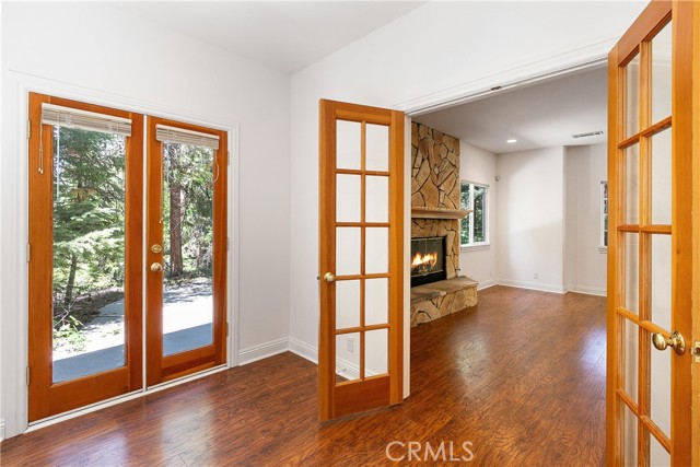 Detail Gallery Image 5 of 33 For 28591 Wabash Dr, Lake Arrowhead,  CA 92352 - 3 Beds | 2/1 Baths