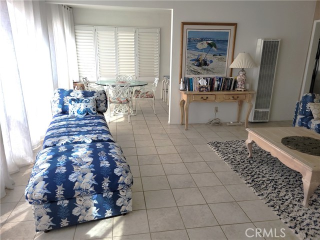 Detail Gallery Image 5 of 15 For 1319 Seal Way, Seal Beach,  CA 90740 - 3 Beds | 1 Baths