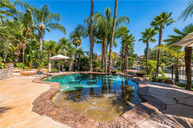 Detail Gallery Image 56 of 70 For 22166 W San Joaquin Dr, Canyon Lake,  CA 92587 - 5 Beds | 4/1 Baths