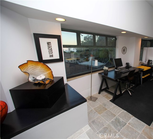Detail Gallery Image 10 of 53 For 3807 Crest Rd, Rancho Palos Verdes,  CA 90275 - 5 Beds | 6/1 Baths
