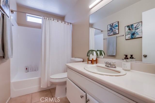 2846 Nandina Drive, Palmdale CA: https://media.crmls.org/medias/d3f7cef9-3b8c-4970-82f5-542580317886.jpg