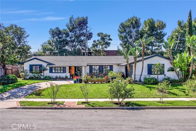 Detail Gallery Image 1 of 24 For 2237 Golden Cir, Newport Beach,  CA 92660 - 3 Beds | 2 Baths