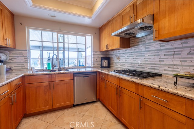 Detail Gallery Image 4 of 22 For 19931 Crestknoll Dr, Yorba Linda,  CA 92886 - 4 Beds | 2 Baths