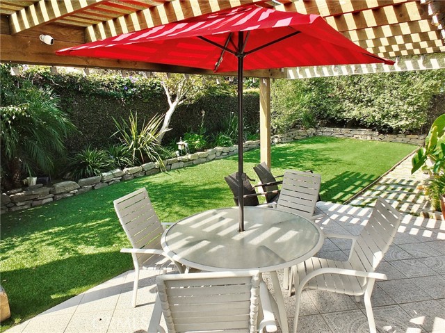 Detail Gallery Image 21 of 26 For 4640 Hazelnut Ave, Seal Beach,  CA 90740 - 4 Beds | 2 Baths