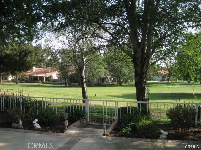 https://media.crmls.org/medias/d3fb0a7f-e9bf-4db6-844e-5f14c24621cb.jpg?preset=X-Large