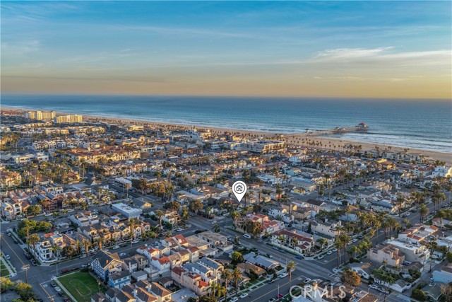 Detail Gallery Image 3 of 8 For 318 8th St, Huntington Beach,  CA 92648 - 2 Beds | 1 Baths