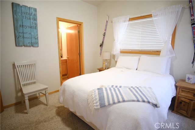 Detail Gallery Image 16 of 30 For 43354 Deer Canyon, Big Bear Lake,  CA 92315 - 3 Beds | 2/1 Baths