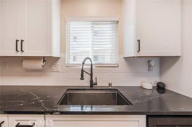 1108 Camino Real, Redondo Beach, California 90277, 2 Bedrooms Bedrooms, ,1 BathroomBathrooms,Residential,For Sale,Camino Real,PV25248414