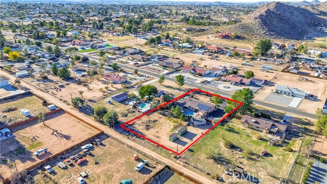 14415 Erie, Apple Valley CA: https://media.crmls.org/medias/d3fdba02-d0b1-439c-9092-28fe32a737fe.jpg