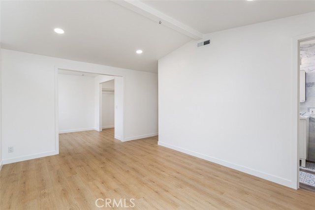 Detail Gallery Image 11 of 21 For 1997 Orange Ave, Costa Mesa,  CA 92627 - 4 Beds | 2 Baths