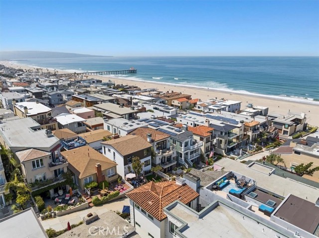 215 19th Street, Manhattan Beach, California 90266, 4 Bedrooms Bedrooms, ,5 BathroomsBathrooms,Single Family Residence,For Sale,19th,SB24129902