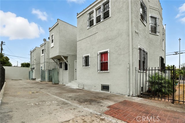 Detail Gallery Image 10 of 30 For 4302 S Hoover St, Los Angeles,  CA 90037 - – Beds | – Baths