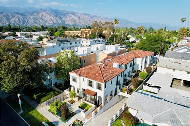118 N Allen Ave, Pasadena CA: https://media.crmls.org/medias/d401ea6c-2f1c-4fa8-8ca5-7b72c4c98847.jpg