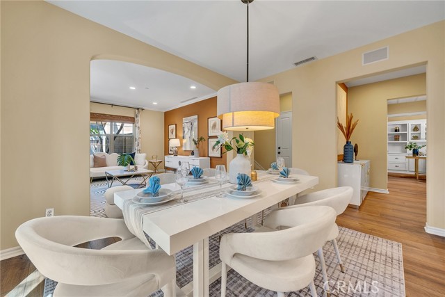 63 Splendor, Irvine CA: https://media.crmls.org/medias/d402ac20-3bf1-49cc-a706-16132f662b45.jpg