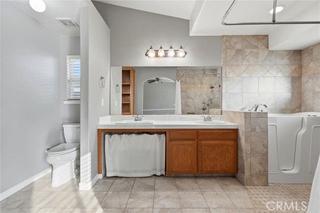 Detail Gallery Image 47 of 57 For 1095 W Saffron, Hanford,  CA 93230 - 4 Beds | 2 Baths