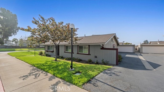 Detail Gallery Image 2 of 25 For 1692 Carmel Cir, Upland,  CA 91784 - 3 Beds | 2 Baths