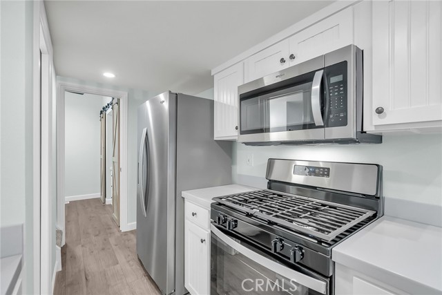 27500 HWY 189, Lake Arrowhead CA: https://media.crmls.org/medias/d4035471-3caa-47de-b71d-84cd9641e847.jpg