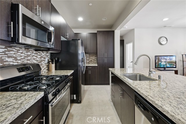 27932 Corte Melosa, Temecula CA: https://media.crmls.org/medias/d4037a6d-9c4b-46e3-9946-4b75f577fb96.jpg