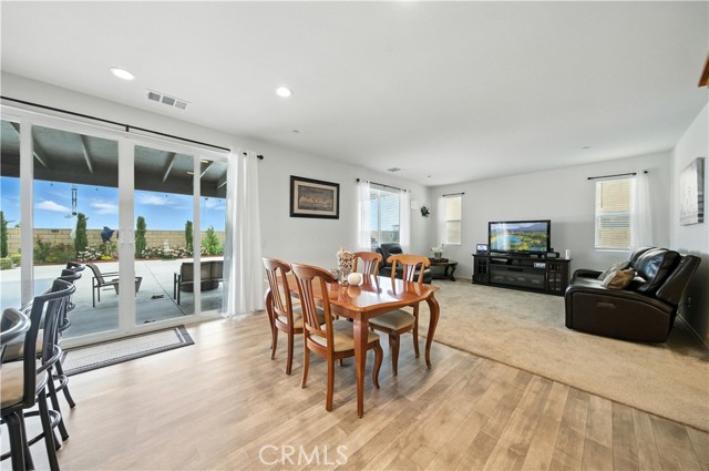 14160 Hercules Street, Hesperia CA: https://media.crmls.org/medias/d4037f6a-4065-41d5-9991-39732ce8794e.jpg