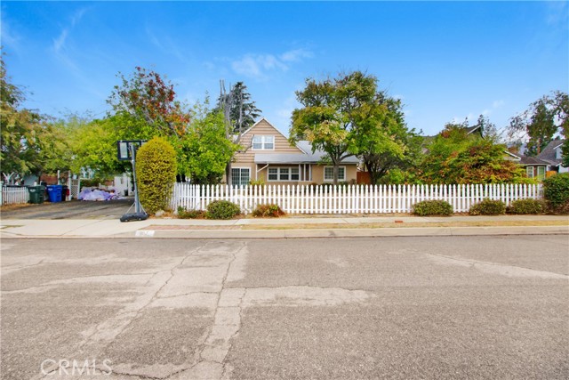 Detail Gallery Image 2 of 25 For 817 E Ada Ave, Glendora,  CA 91741 - 4 Beds | 2 Baths