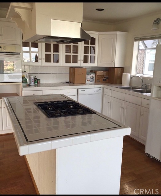 Detail Gallery Image 4 of 6 For 706 W 29th, San Pedro,  CA 90731 - 2 Beds | 1 Baths