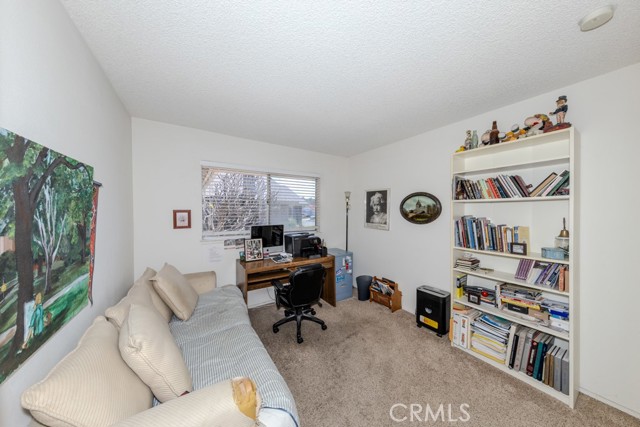 Image 14 of 27 For 19701 Dunsmuir Plaza