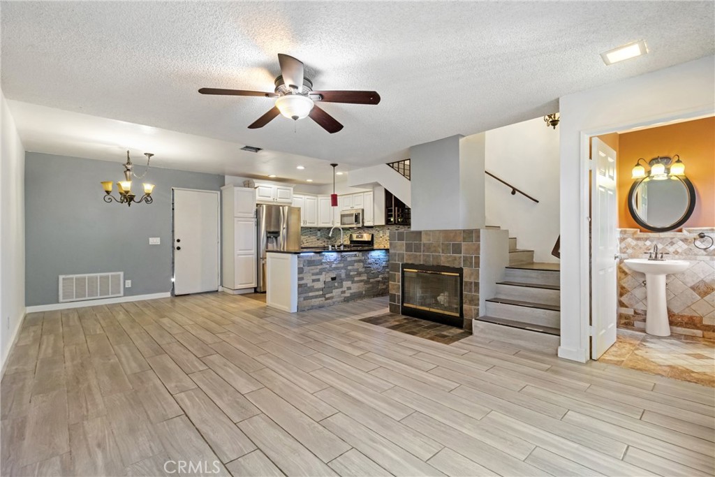 MLS #SR25251459 image #3