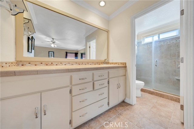 Image 38 of 45 For 5156 Edgemont