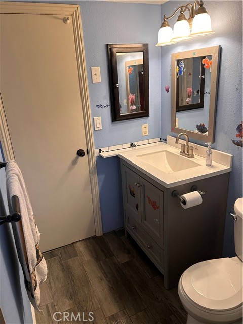 Detail Gallery Image 10 of 14 For 889 Cardona Pl, Hemet,  CA 92543 - 2 Beds | 2 Baths