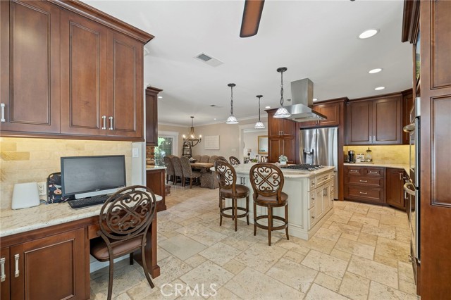 Detail Gallery Image 11 of 51 For 730 Paseo Pl, Fullerton,  CA 92835 - 4 Beds | 2/1 Baths