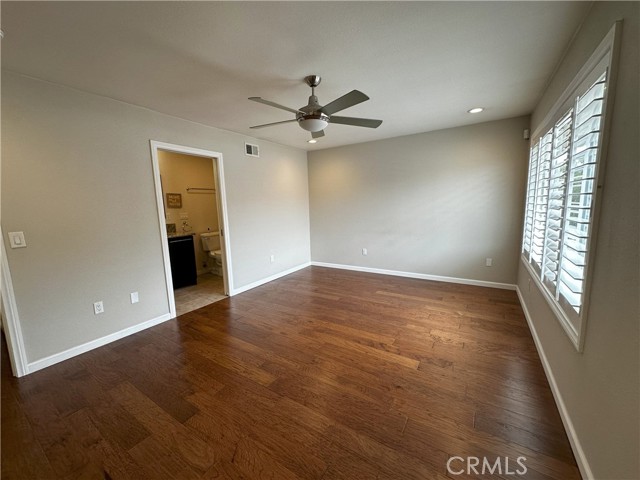 Detail Gallery Image 14 of 45 For 18598 Creek Ln, Huntington Beach,  CA 92648 - 3 Beds | 2/1 Baths